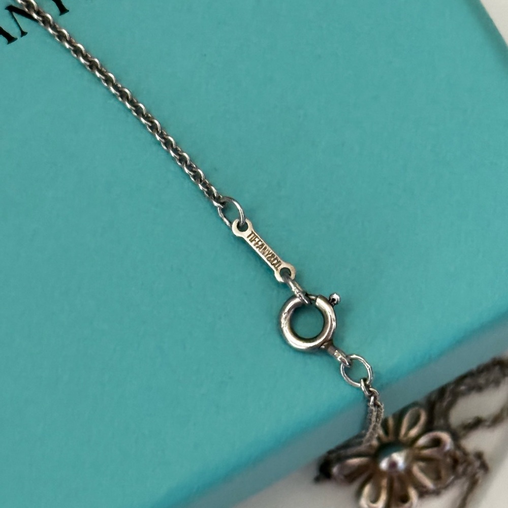 Tiffany & Co. Picasso Daisy Necklace - Picture 7 of 8